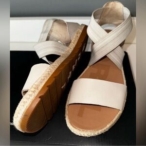 Sorel Ella II Sandals Women’s Beige Size 5.5✨